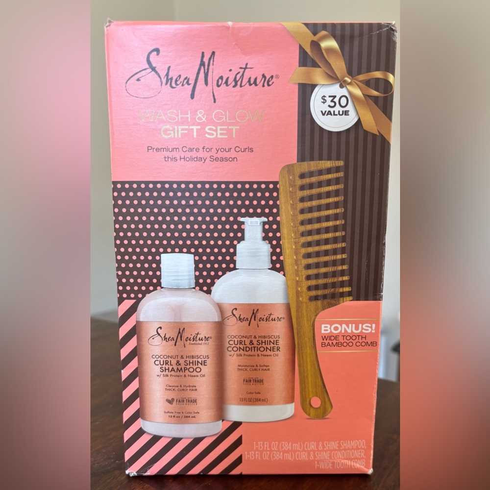 Shea Moisture Wash & Glow Gift Set - New in Box
